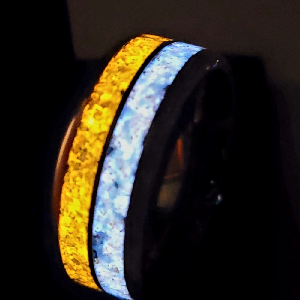 Custom handmade opal glow ring - Picture 7 of 7